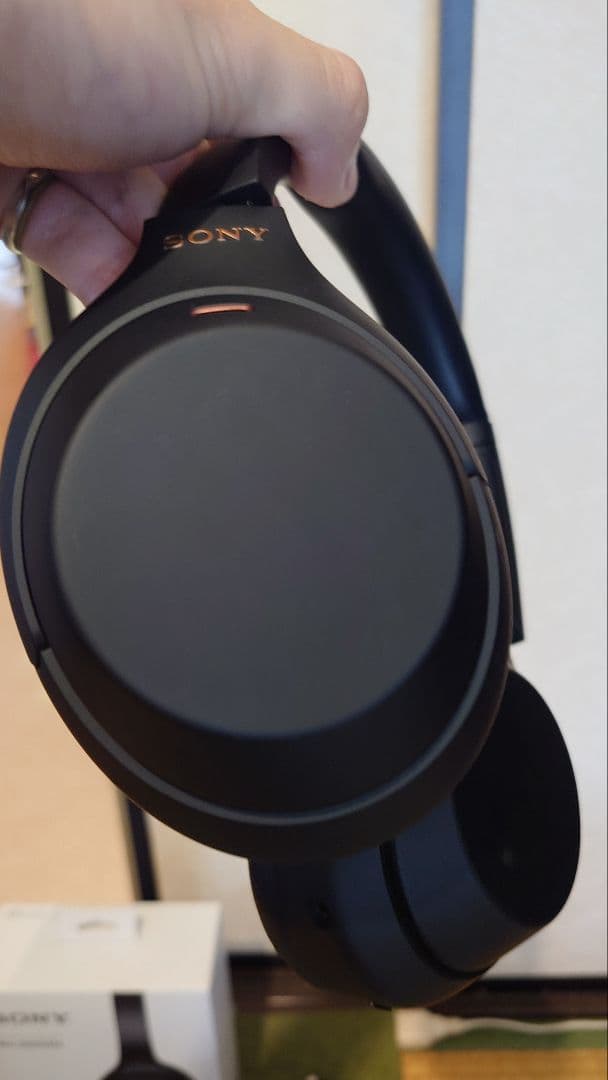 SONY WH-1000XM4 ノイズキャンセリングワイヤレスヘッドホン