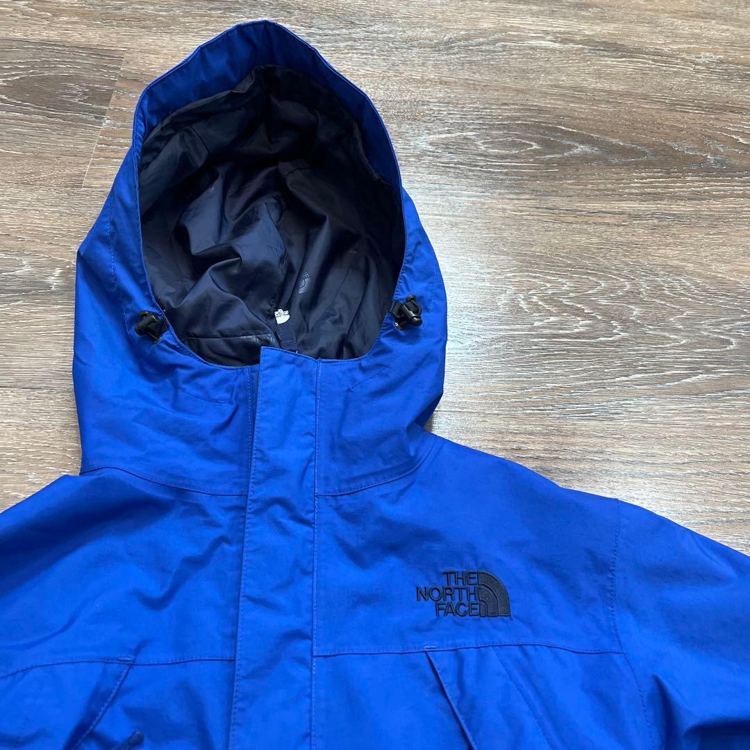 大幅値引きしました　ノースフェイス　スキーウェア　140セットアップ　　男の子
