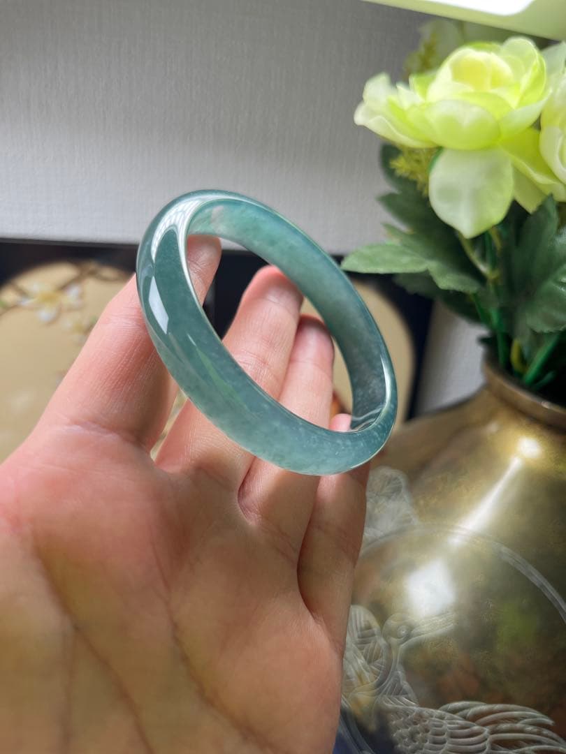 高品質‼️新入荷❣️天然A貨翡翠　完美品、雪花綿入り氷種氷藍水バングル　鑑定書付き