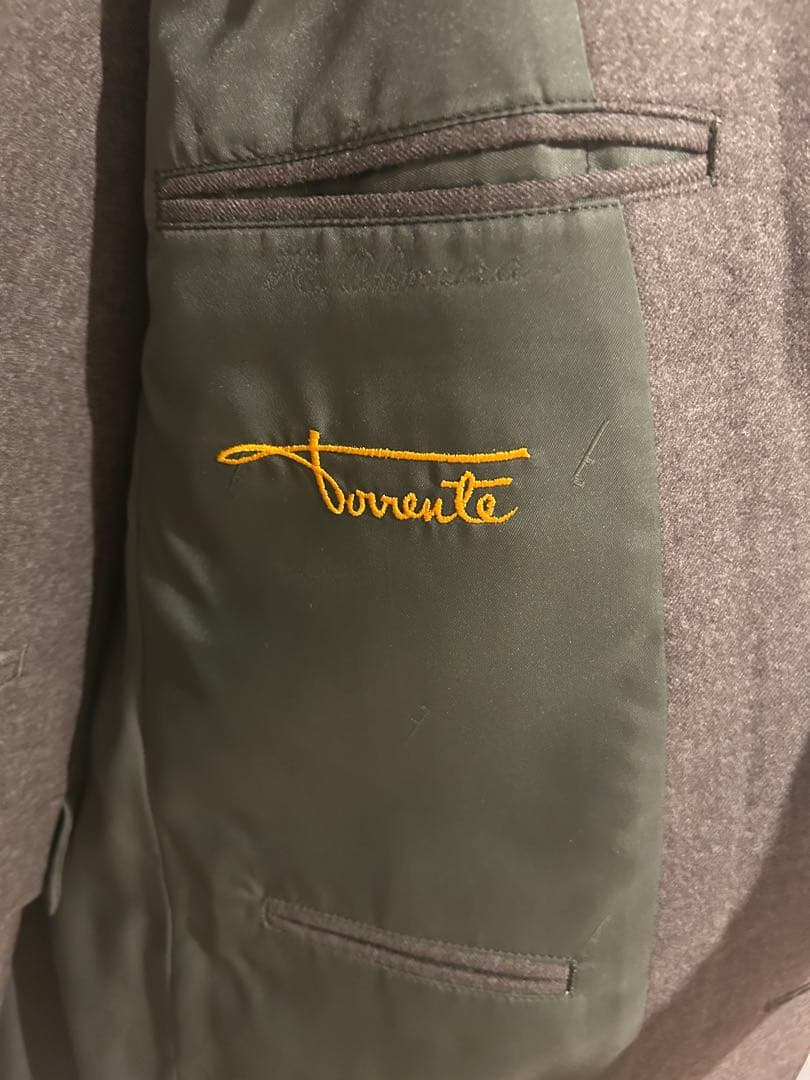 結婚式　スーツ　スリーピース