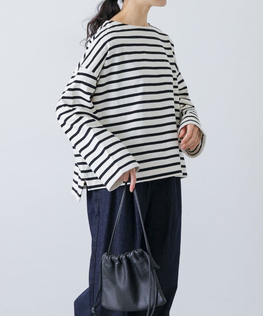 かぐれ　コットンボートネックカットソー