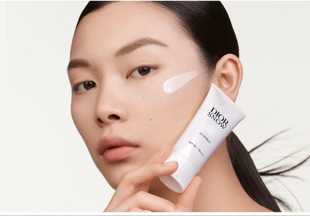 Christian Dior❣️ル ボーム❣️ スノー UVシールド新品未使用未開封