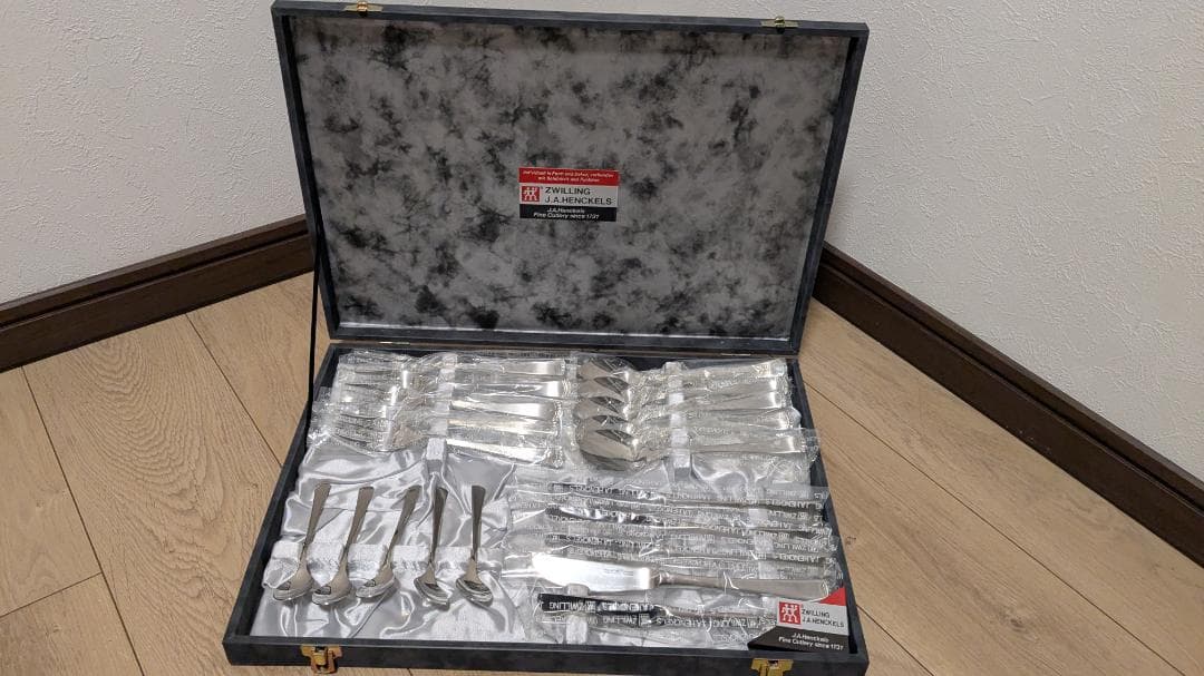 【Zwilling J.A. Henckels】カトラリーセット 20点