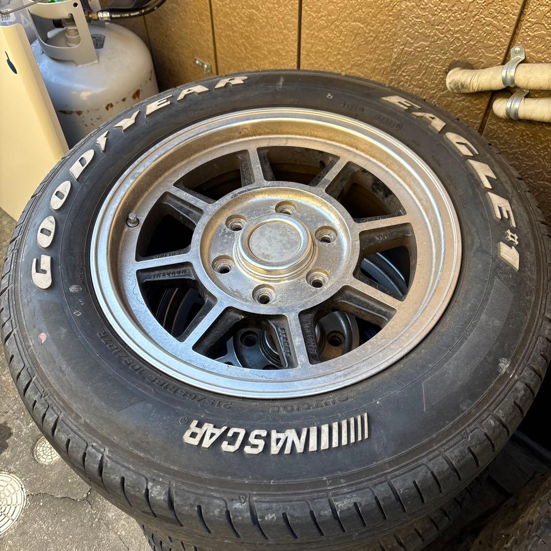 16インチ ハイエース　ハヤシレーシング バリ溝　2