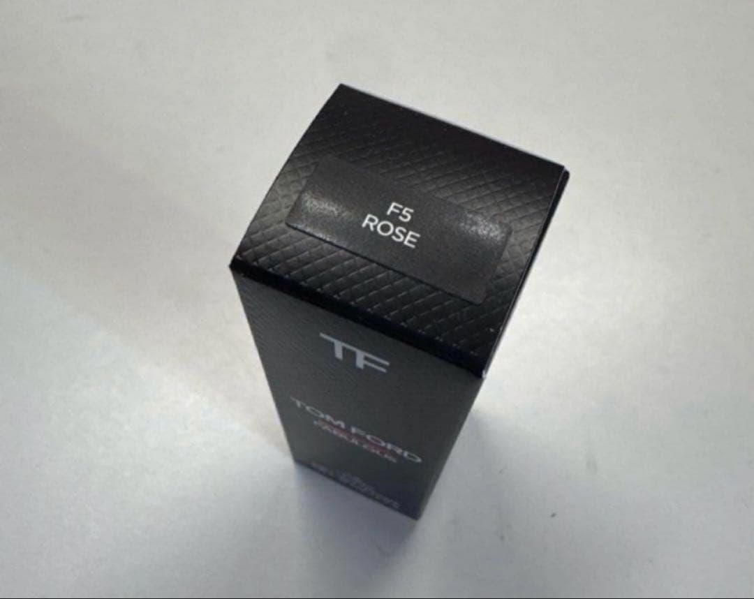 新品✨完売品　トムフォード　FUCKING ファビュラスリップ