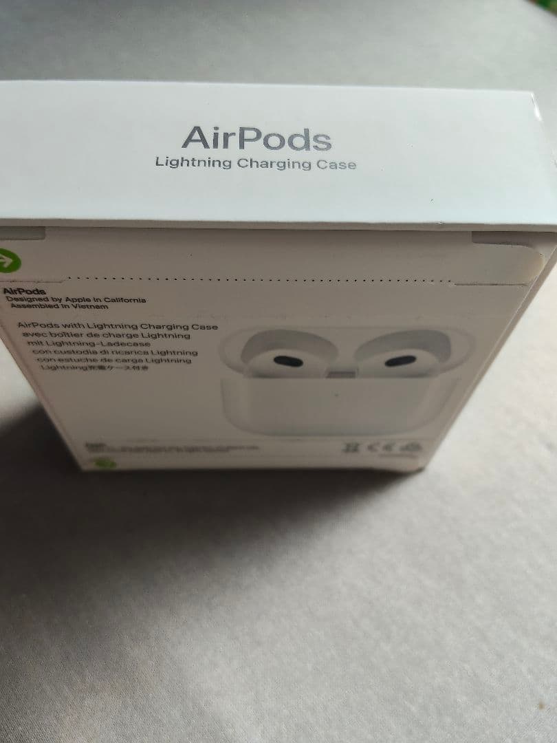 新品未使用✨AirPods Lightning充電ケース付き