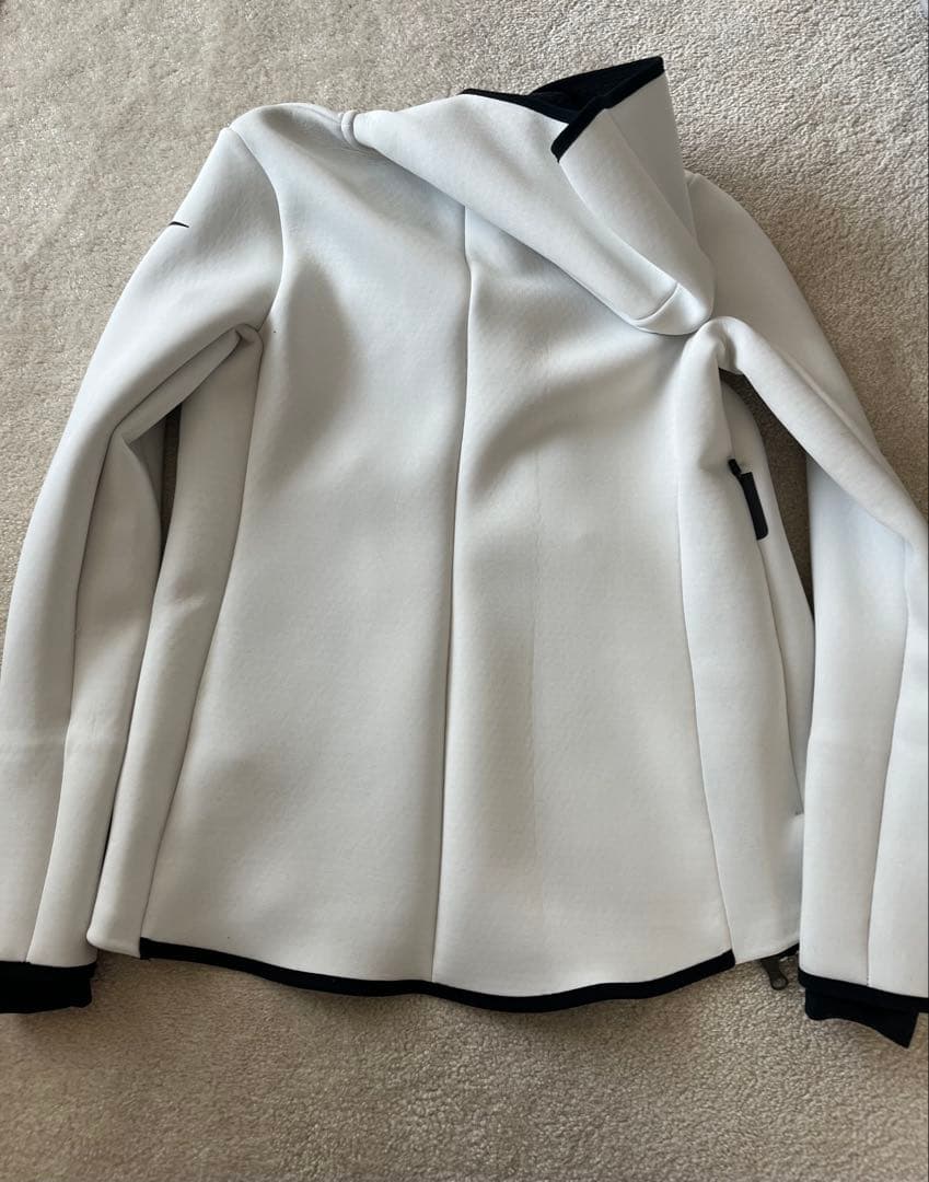 Nike Therma-Fit フード付きパーカー S ホワイト滝沢眞規子