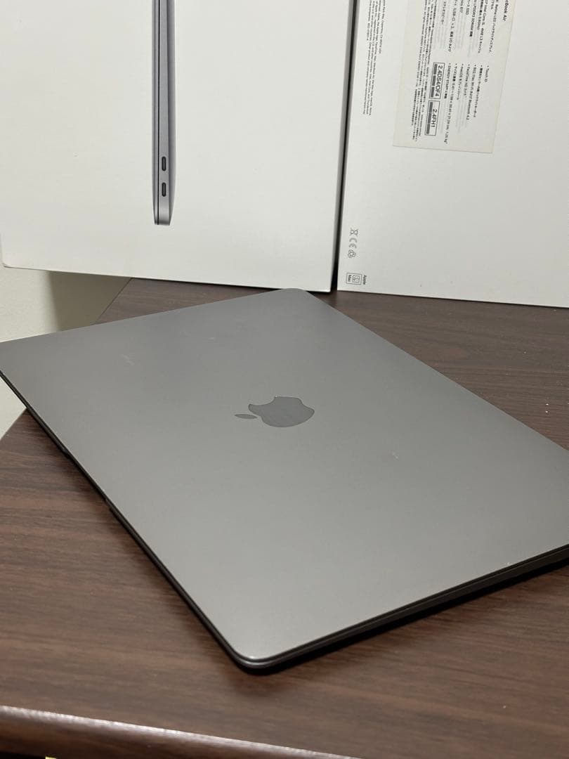 MacBook本体 Macbook air2018 8/128GB
