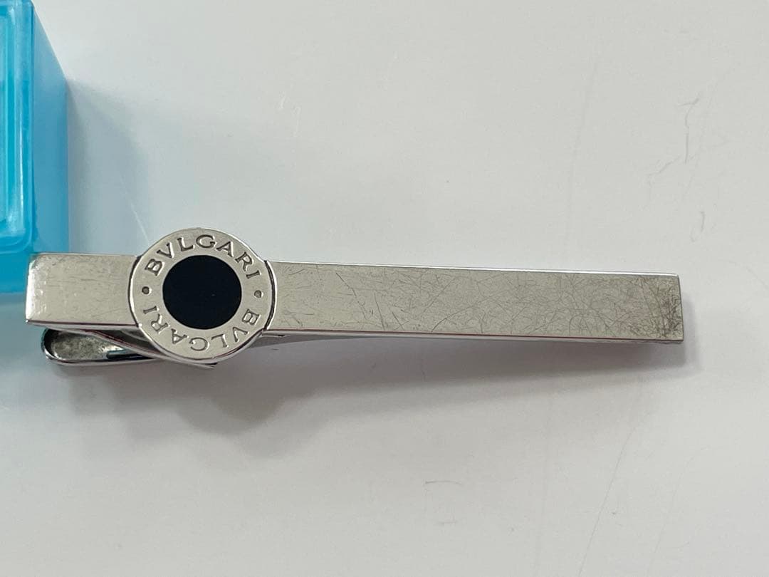 BVLGARI ブルガリ　ネクタイピン　オニキス　シルバー　ロゴ型押し　タイピン
