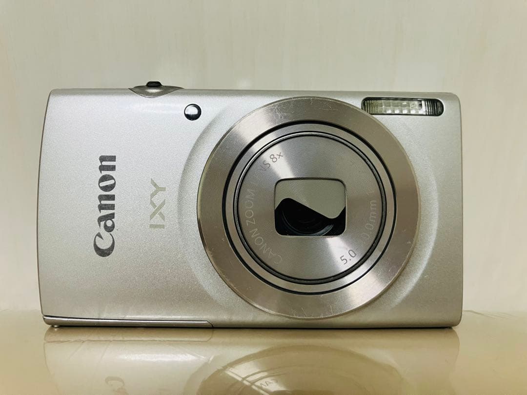 Canon IXY シルバー デジタルカメラ バッテリー、メモリーカード付き