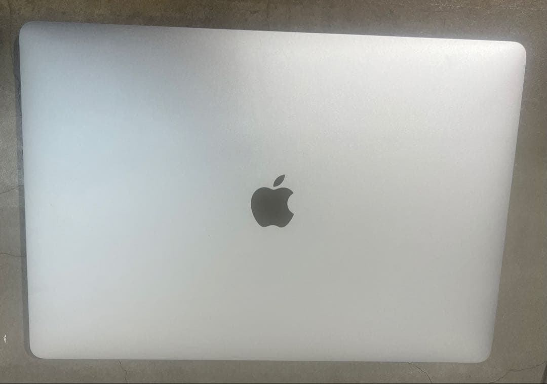 72　　MacBook Pro15インチ i7/16GB