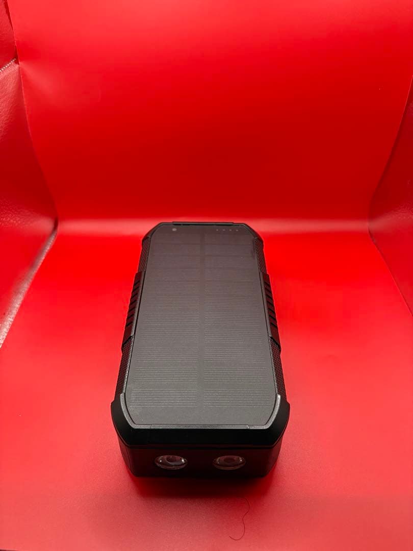 50000mAhの超大容量モバイルバッテリー。