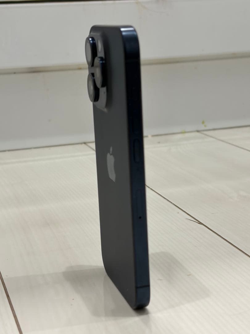 Apple iPhone 15 Pro ブルーチタニウム　本体