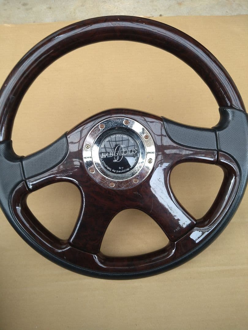 Fabulous ステアリングホイール ダークウッド