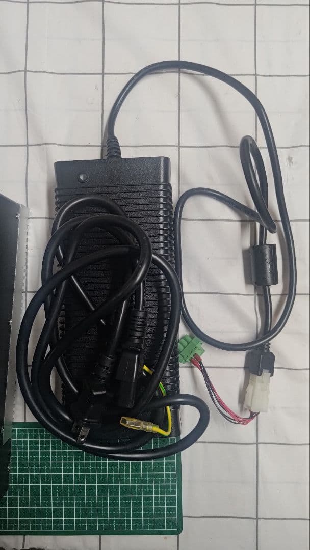 【ジャンク品】産業用組み込みコンピュータVecow RCS-9220H