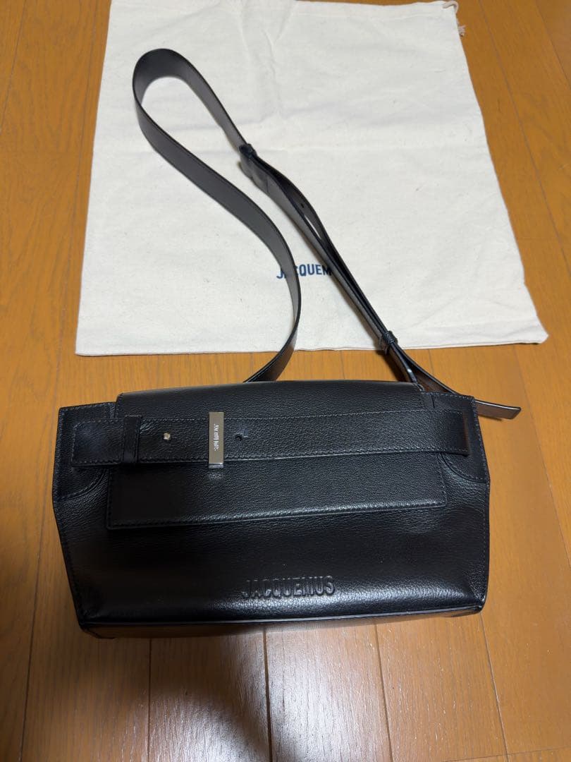 JACQUEMUS Le Messenger Capri バッグ
