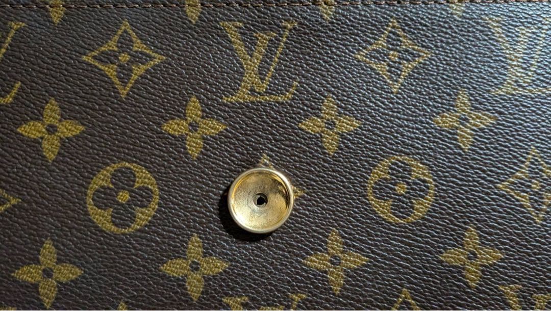 ルイヴィトン モノグラム ポシェット・ダムGM クラッチバッグ　正規品