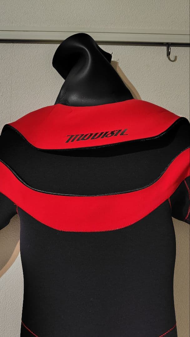 ウエットスーツ2着