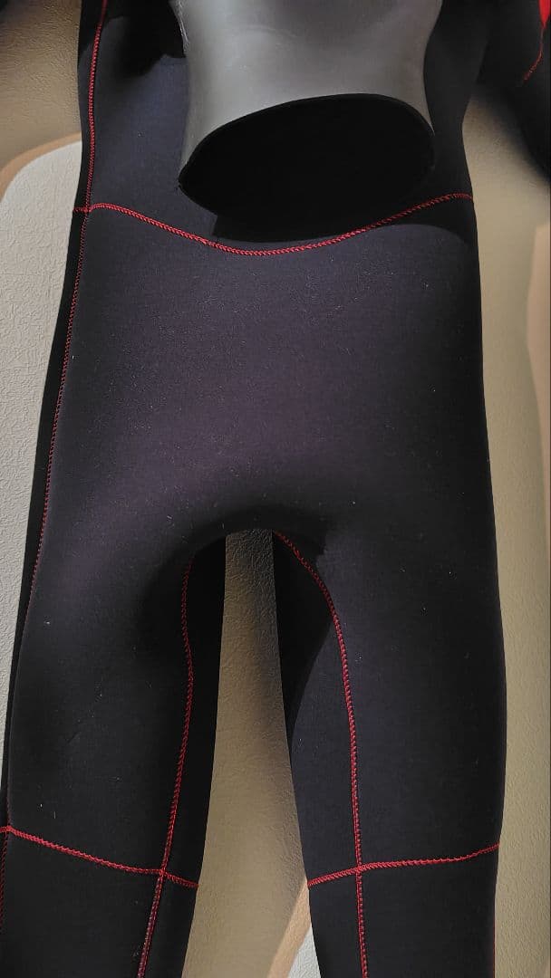 ウエットスーツ2着