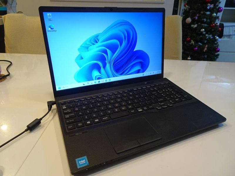 renaminさま専用　売約済みFMV3015GB＋ワイファイルーター