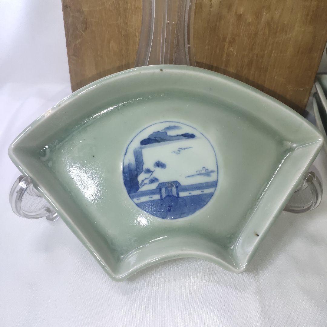 扇型皿 青磁に染付 山水図 幕末骨董 旧家蔵出し コレクター放出美品 古美術品
