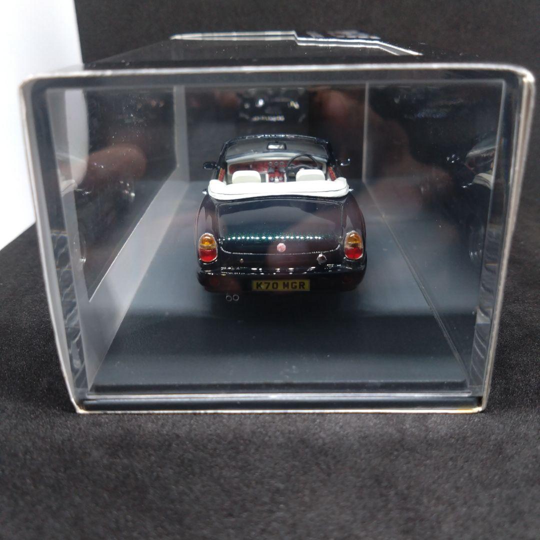 ネオ 1/43 MG RV8 グリーンメタリック