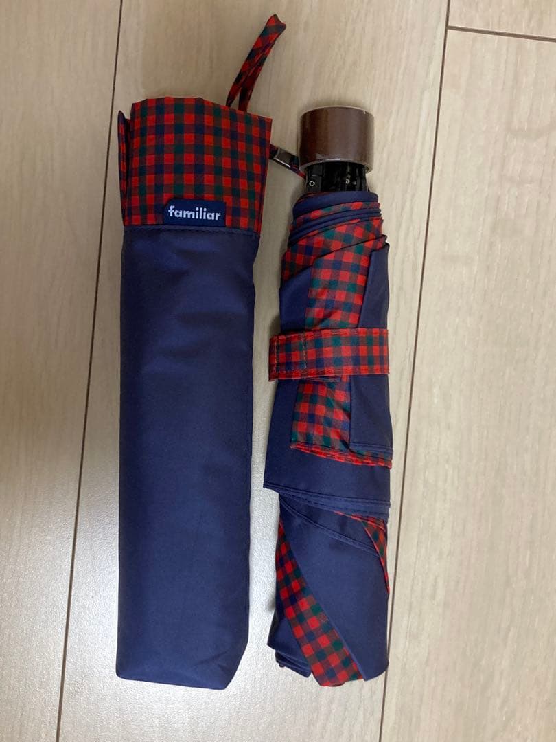 新品未使用 familiar 折りたたみ傘 晴雨兼用 赤とネイビー 現行品