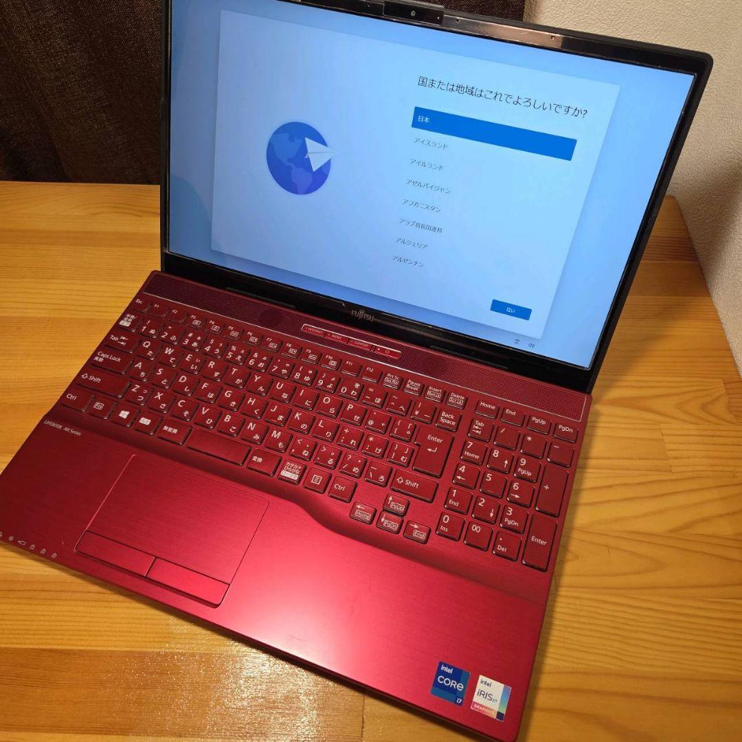 レッドモデル 第11世代 i7 Lifebook 15インチ ノートパソコン