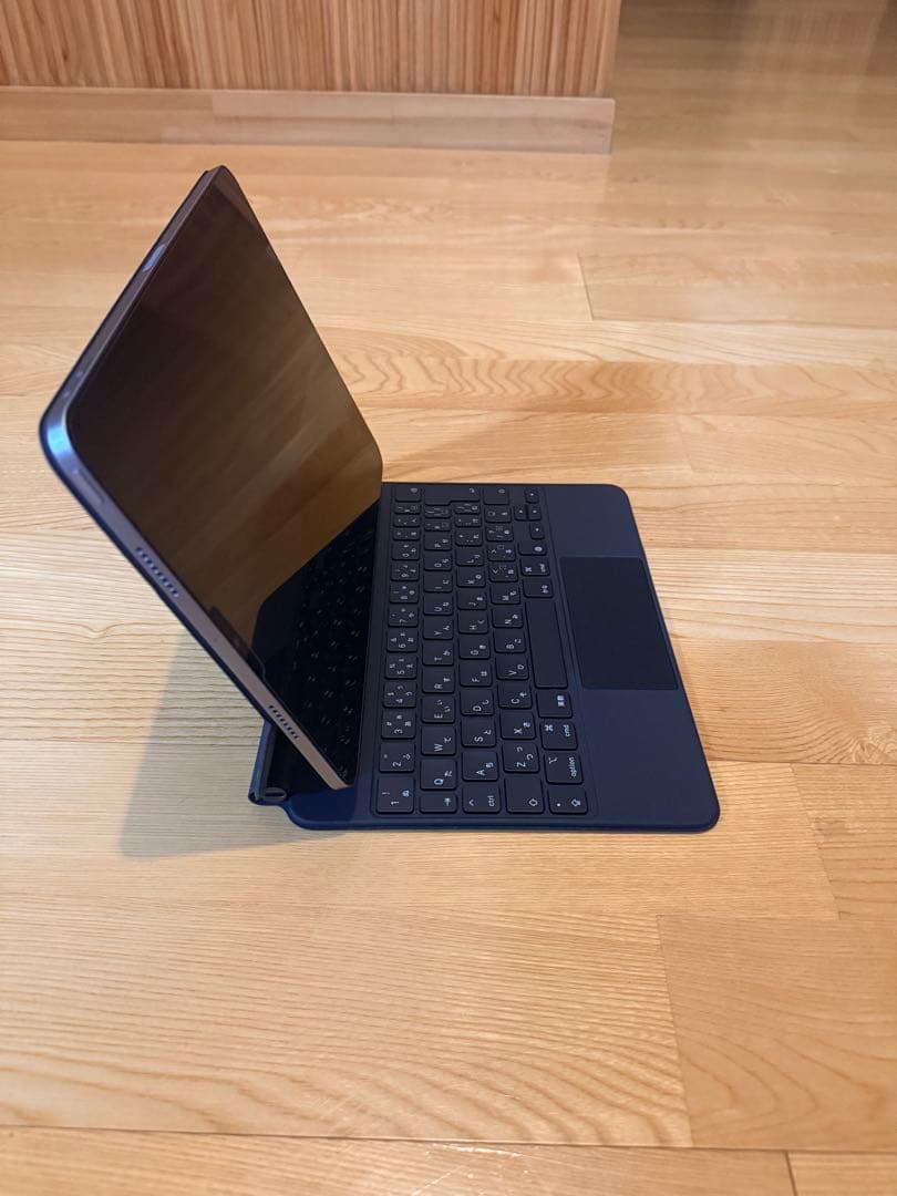 iPad Pro 11インチ 第4世代Wi-Fiモデル128GB＋キーボード