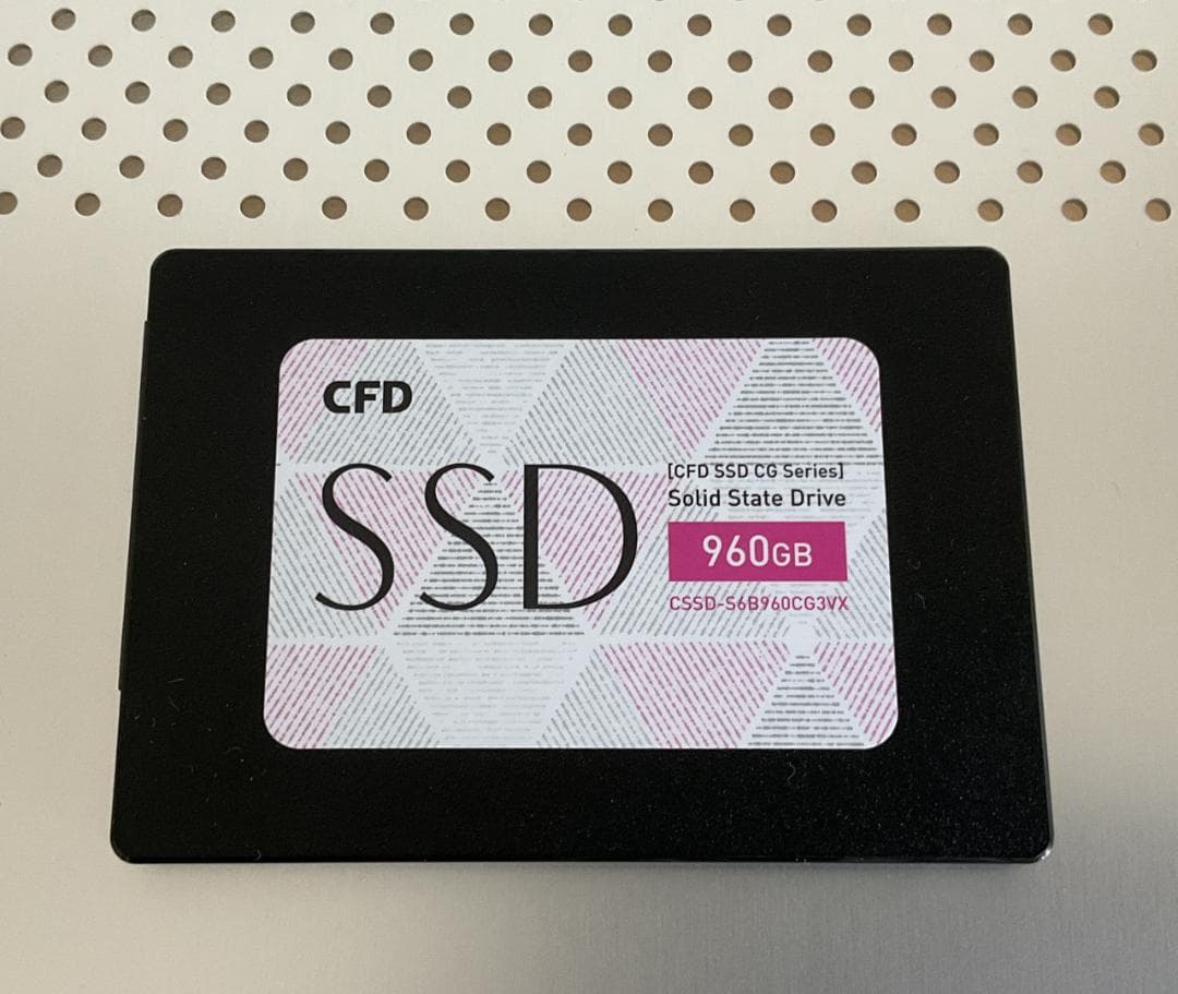 CFD CSSD-S6B960CG3VX　960GB　USB変換アダプタ付