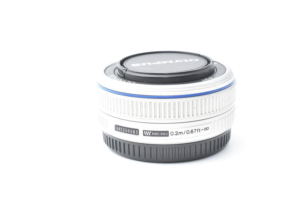 OLYMPUS M.ZUIKO DIGITAL 17mm F2.8 シルバー