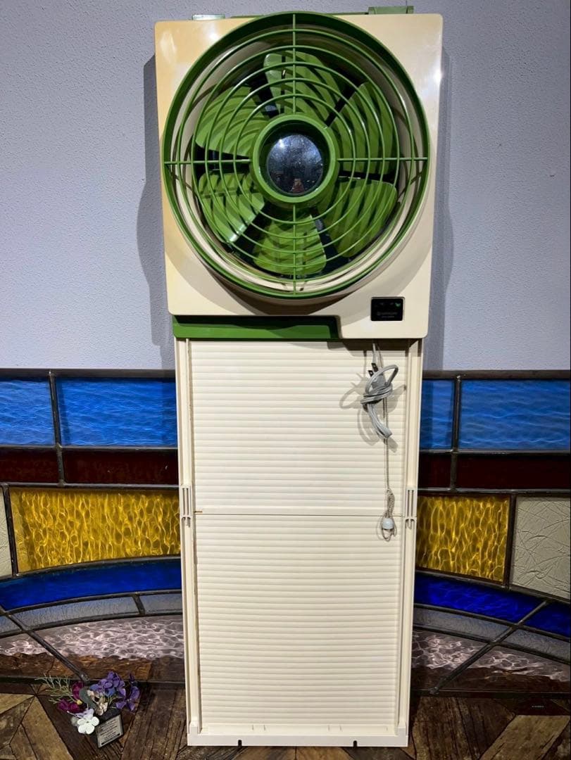 縦型 窓用換気扇 当時物 扇風機 緑 インテリア 昭和レトロ レトロポップ