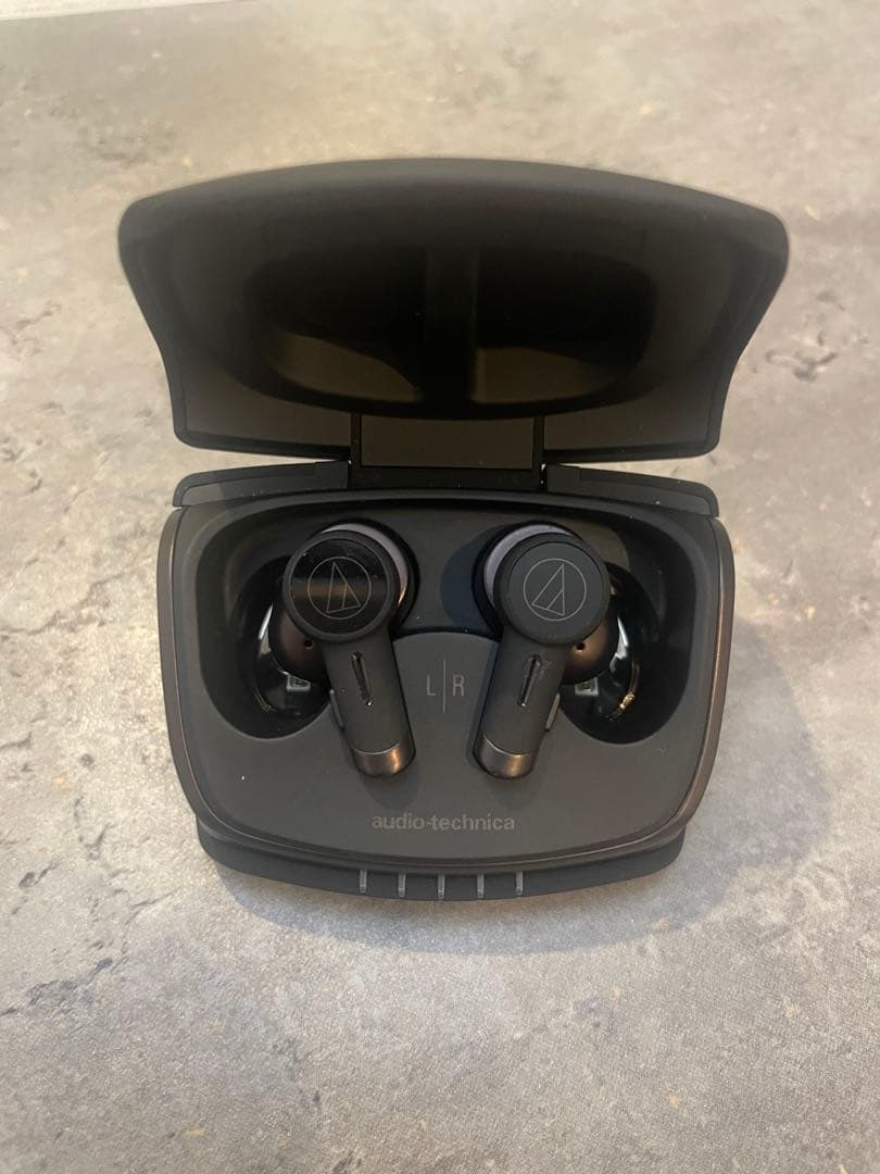 audio-technica ワイヤレスイヤフォン　ATH-TWX9