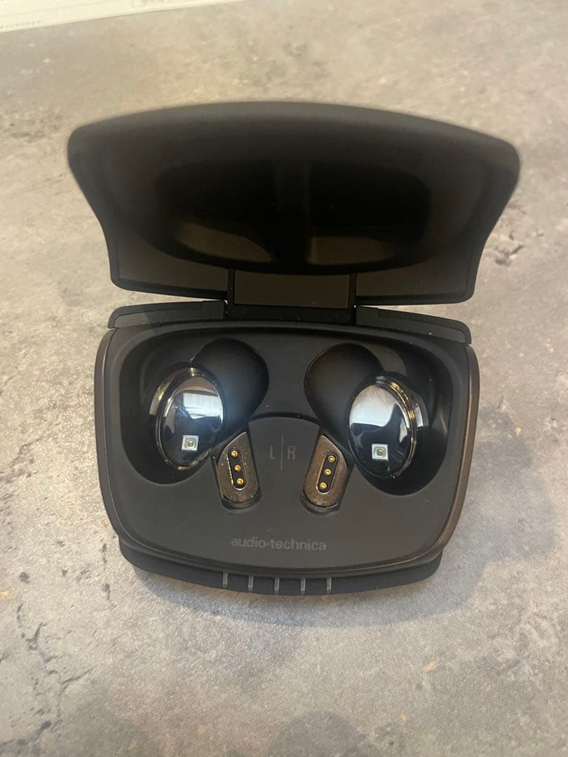 audio-technica ワイヤレスイヤフォン　ATH-TWX9