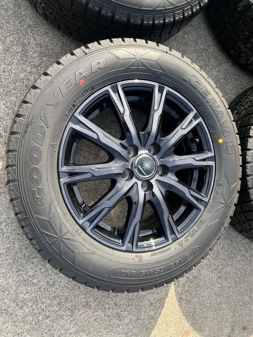 Goodyear 195/65R15 スタッドレスタイヤセット プリウスなど