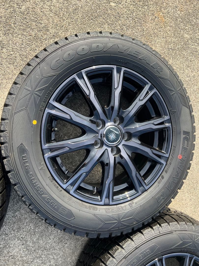 Goodyear 195/65R15 スタッドレスタイヤセット プリウスなど