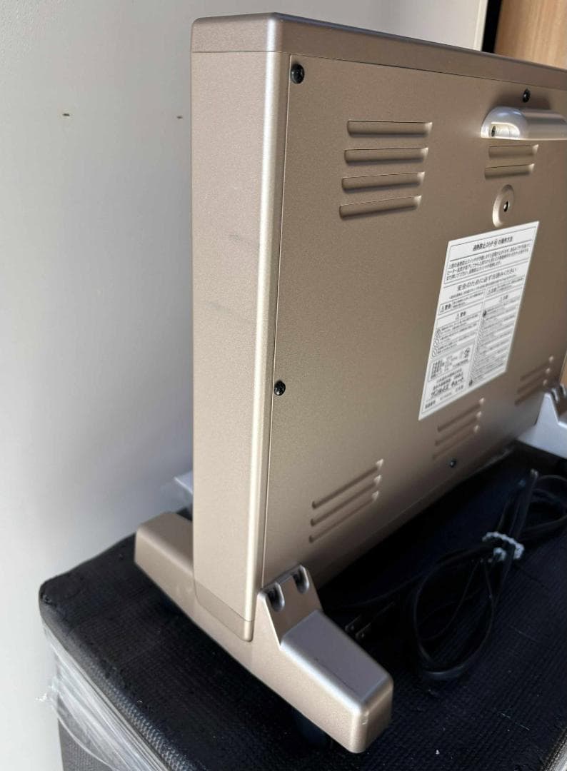 サンルミエ キュート 遠赤外線 暖房器 E800LS パネルヒーター Used