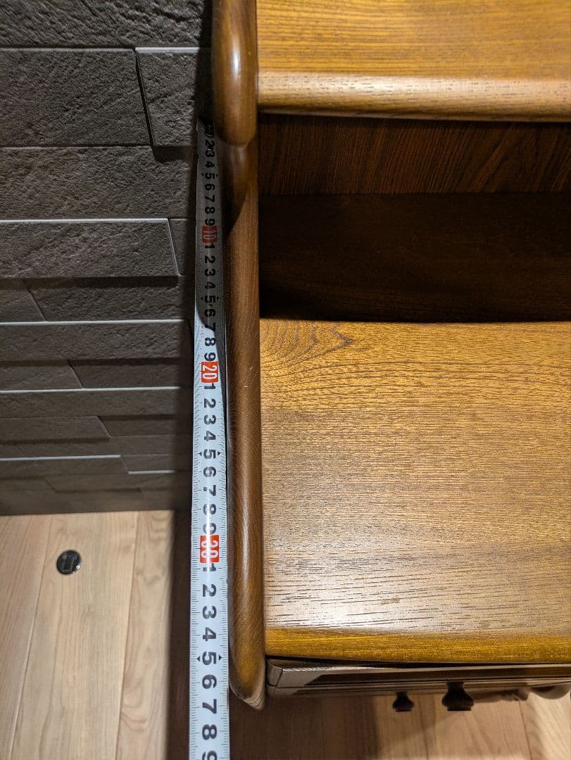 【karimoku】カリモク ガラス扉3段キャビネット 飾り棚 木製