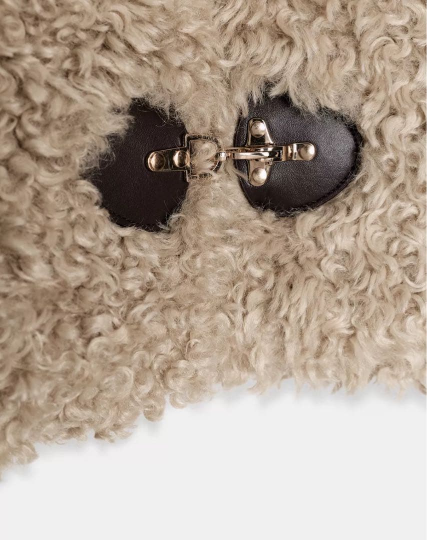 【完売品】ZARA トグルボタン フェイクファージャケット S