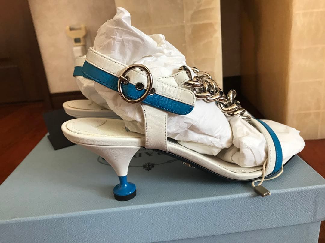 PRADA サンダル