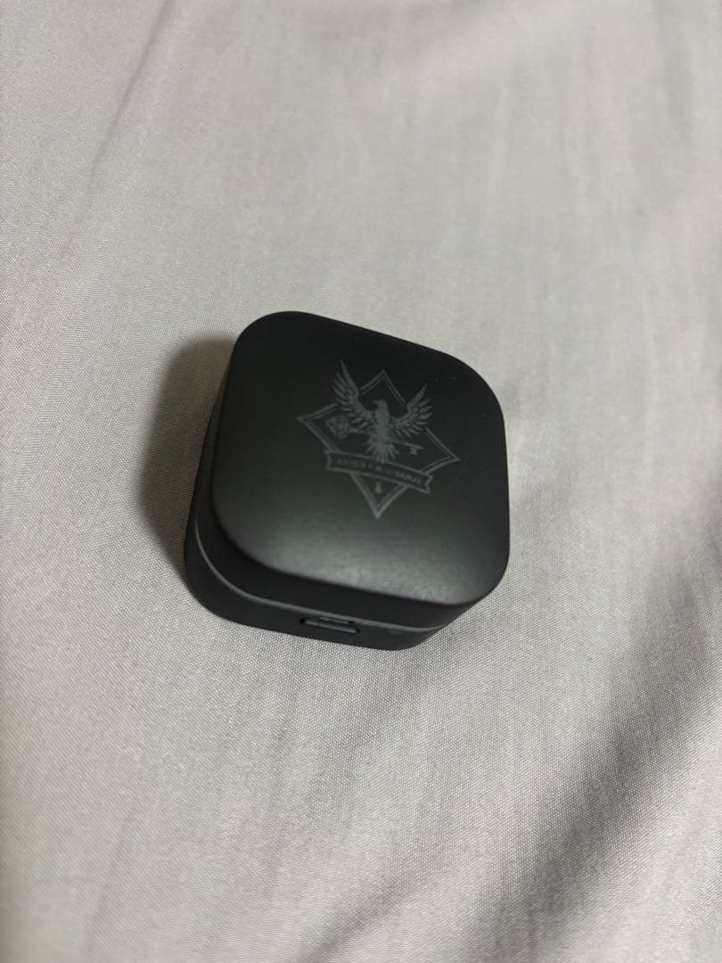 ローレン・イロアス AVIOT コラボイヤホン