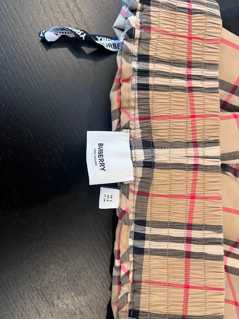 【高山】バーバリー　ショートパンツ　サイズ32