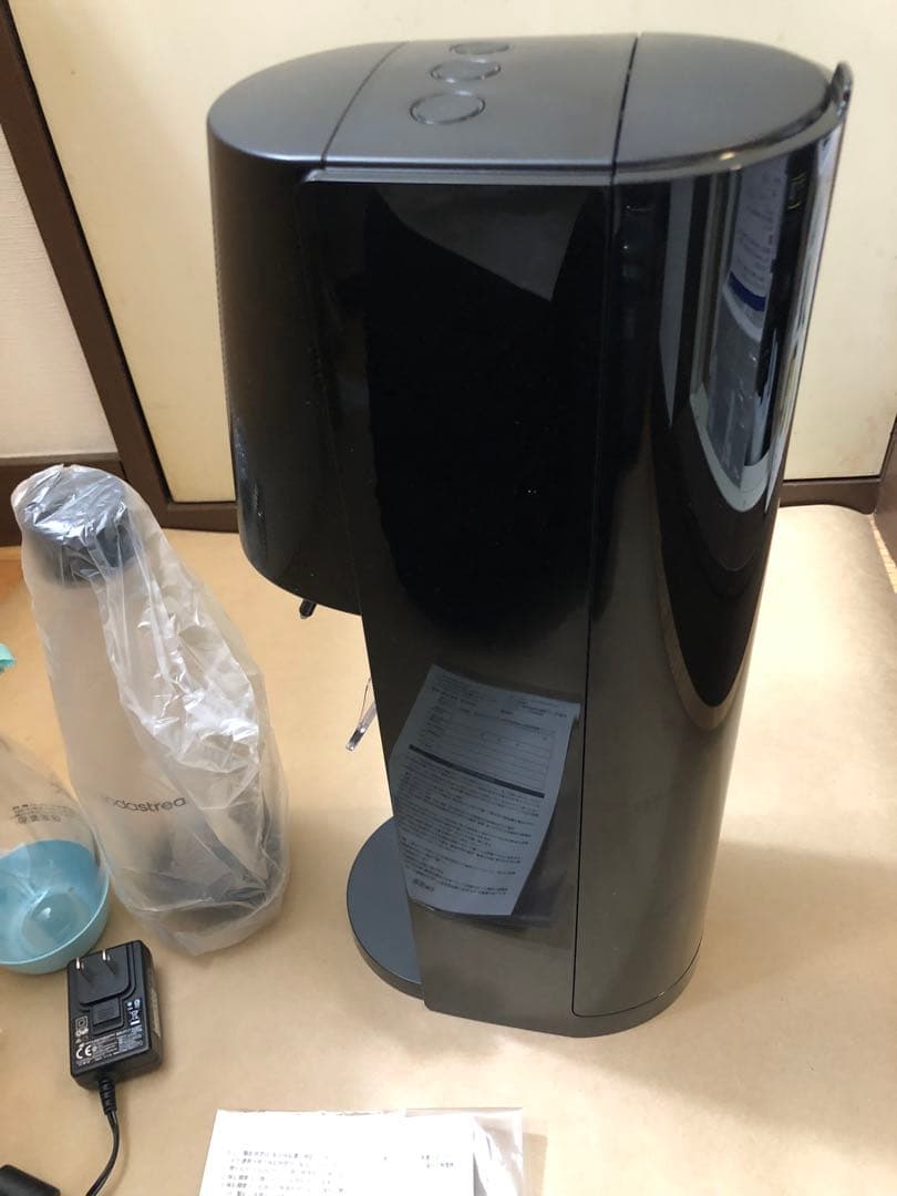 未使用　ソーダストリーム E-TERRA（E-テラ）ボトル2本付き