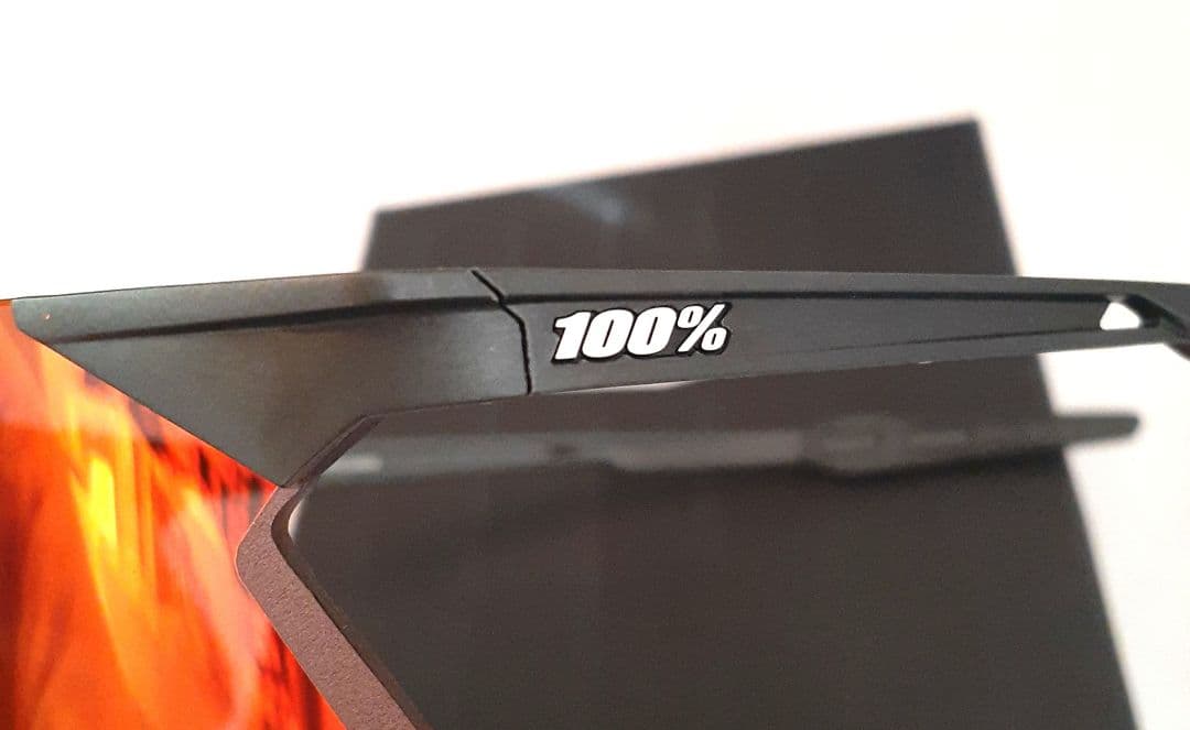 売約済み 100% Hypercraft ブラック レッド ワンハンドレッド