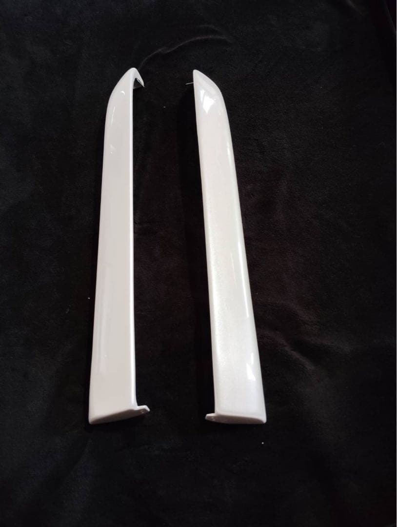 さ*様 200系　ハイエース　リアライナー　美品　070