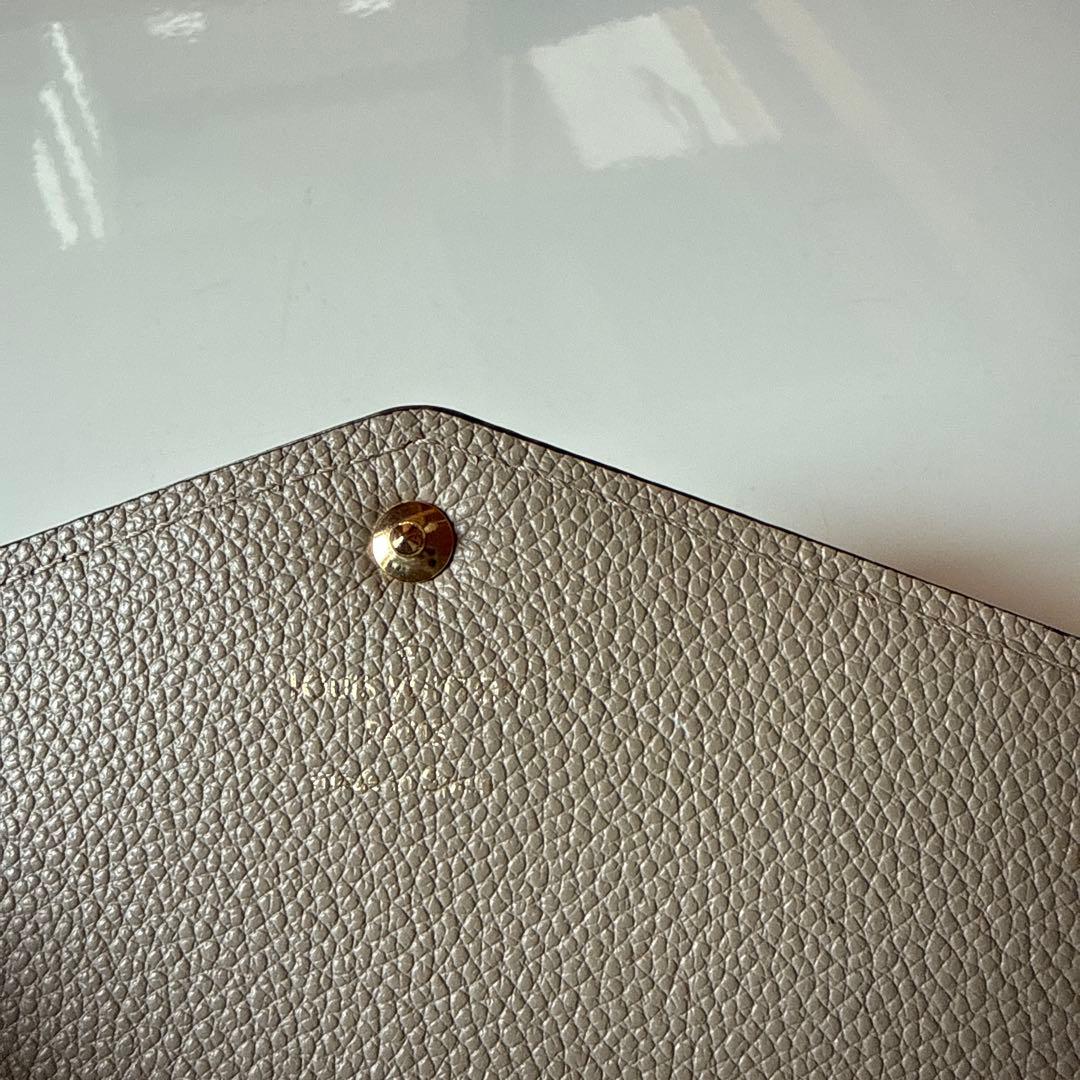 おいもルイヴィトン長財布