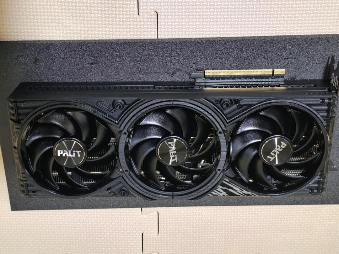 Palit GeForce RTX 5070 GamingPro 12GB 中古