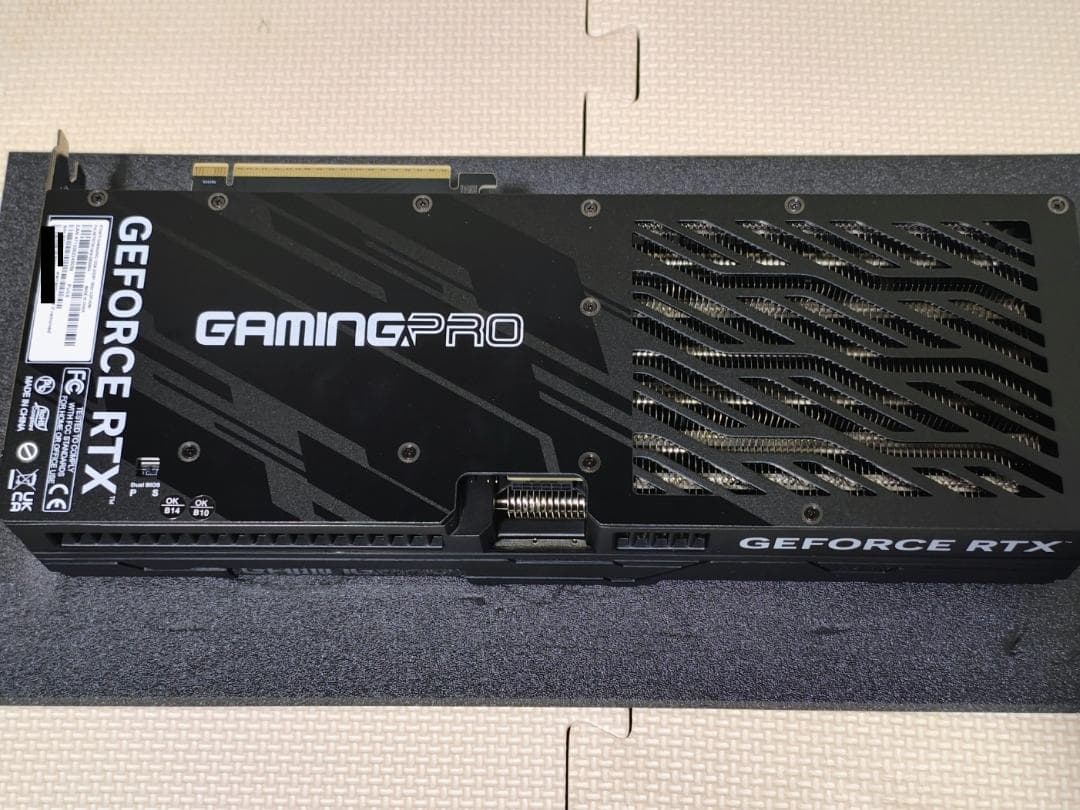 Palit GeForce RTX 5070 GamingPro 12GB 中古