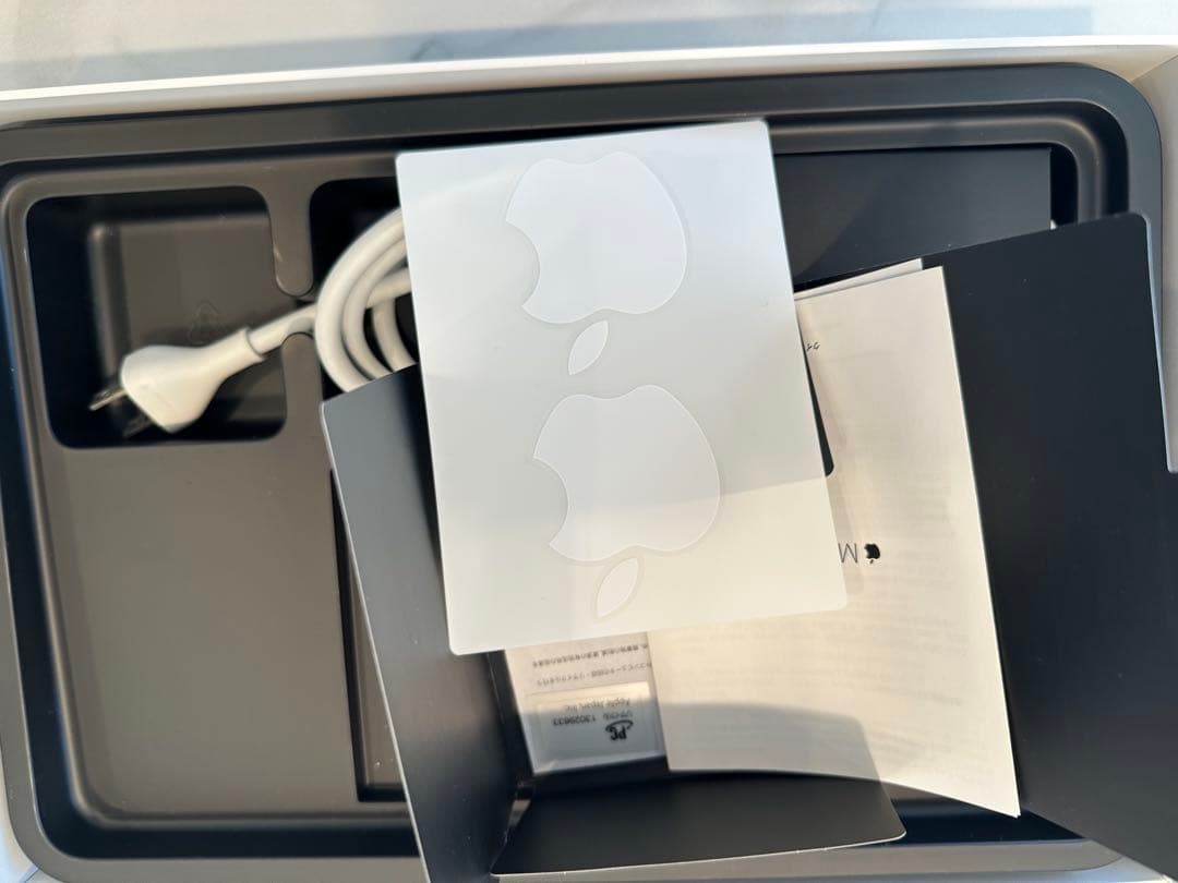 MacBook Air 2015年 11インチ　ストレージ256GB メモリ4G