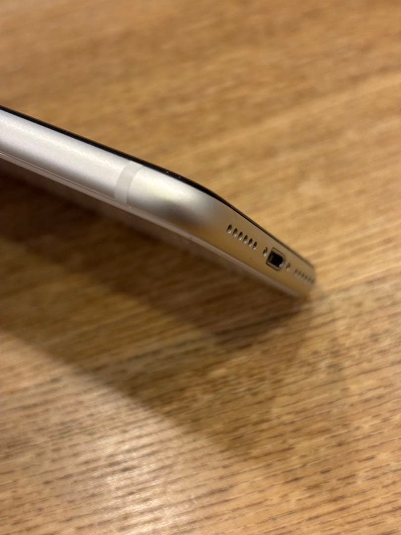 iPhone SE (第3世代) 64GB